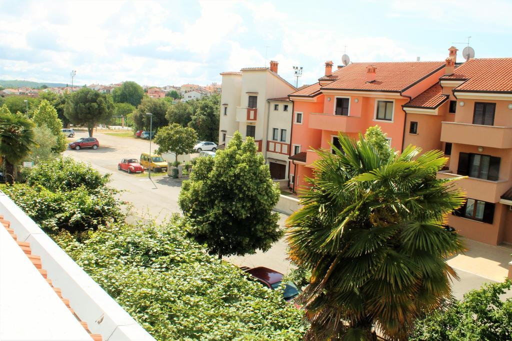 Apartment Rita 1 Rovigno Esterno foto