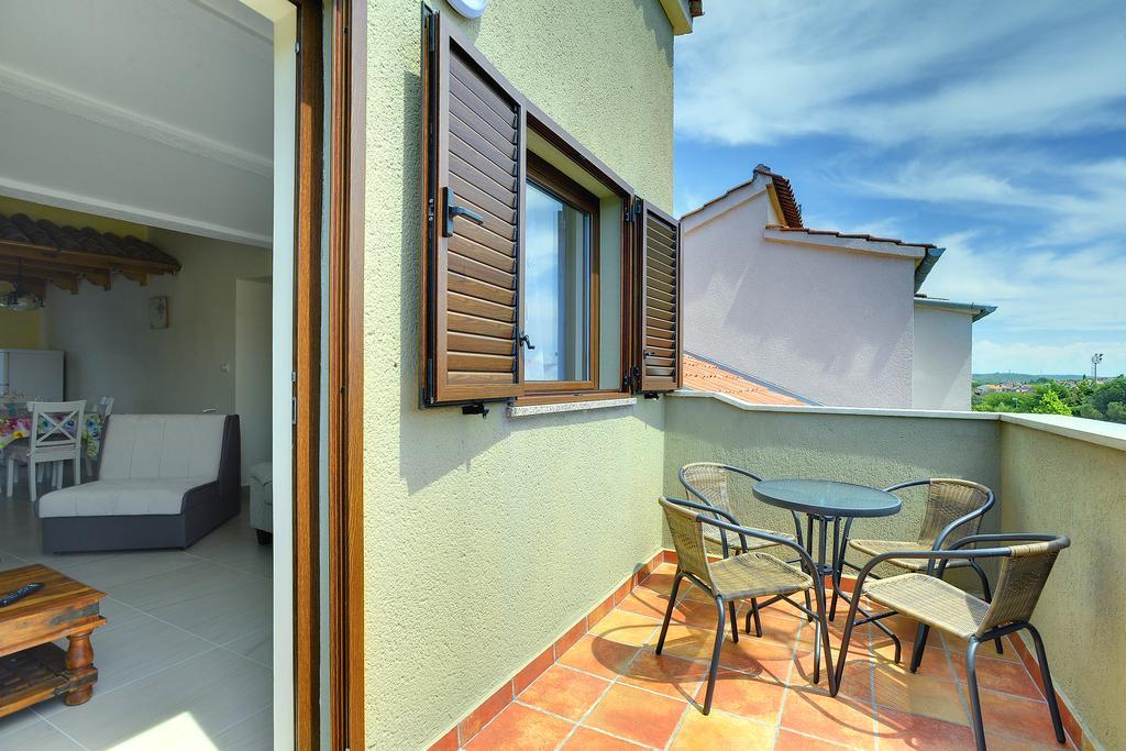 Apartment Rita 1 Rovigno Esterno foto